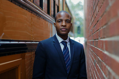 The Psychology of Suit Colors: What Your Outfit Says About You