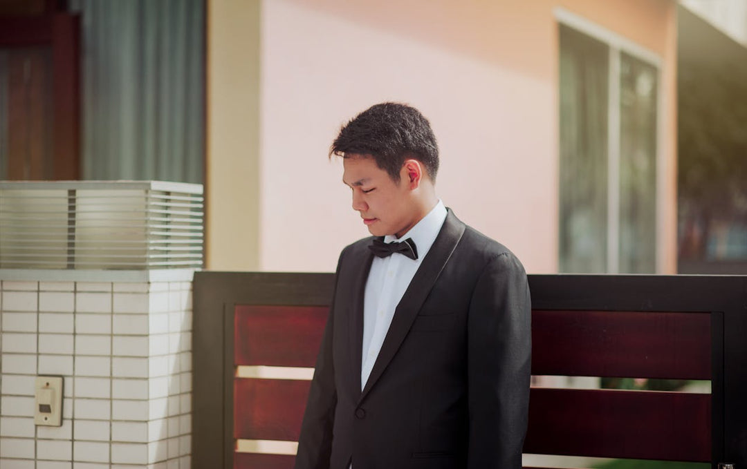 How Should a Tuxedo Jacket Fit?