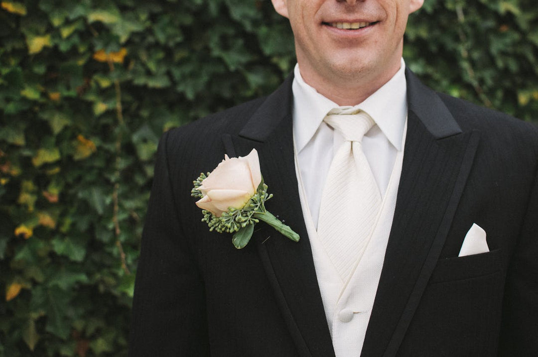 How to Try On a Suit or Tuxedo