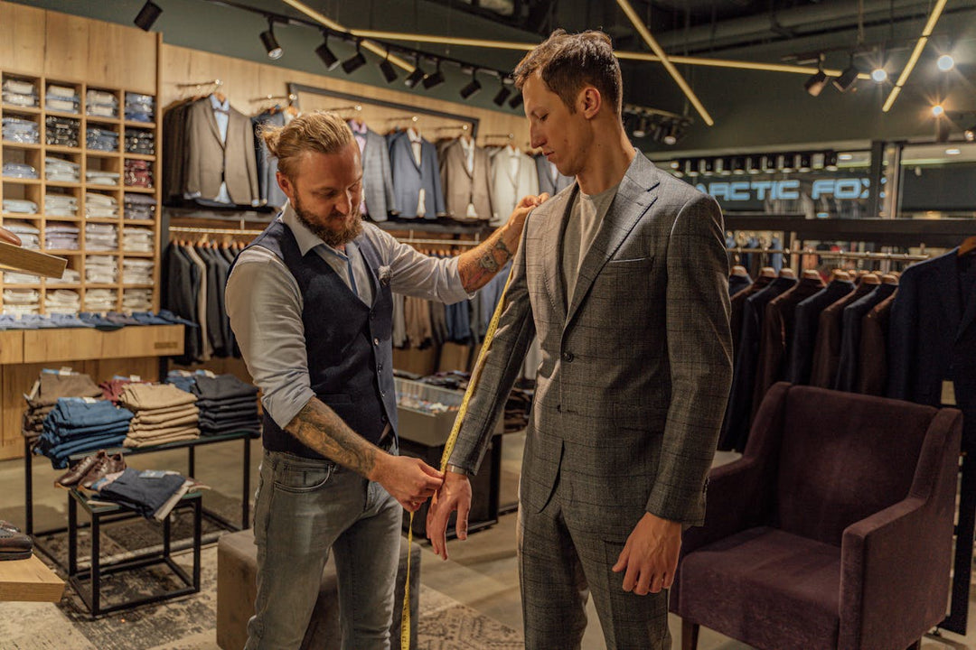 How to Choose the Best Men’s Suit Store: What Every Man Should Look For Before Buying
