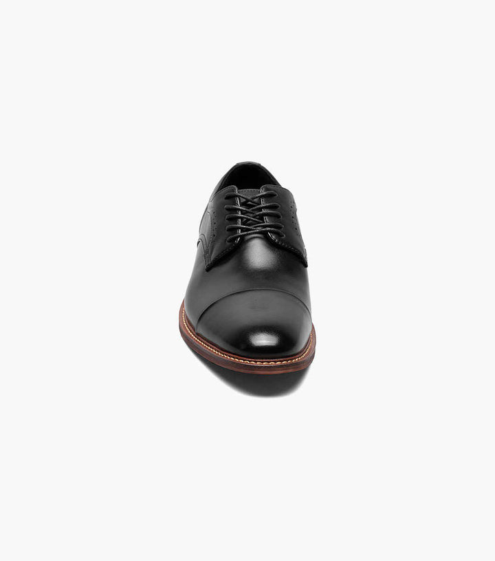 A stylish Stacy Adams Black Maddox Cap Toe Oxford Shoe on a white background.