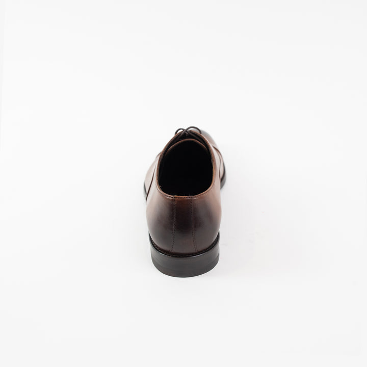 A sleek profile Sebata Men&