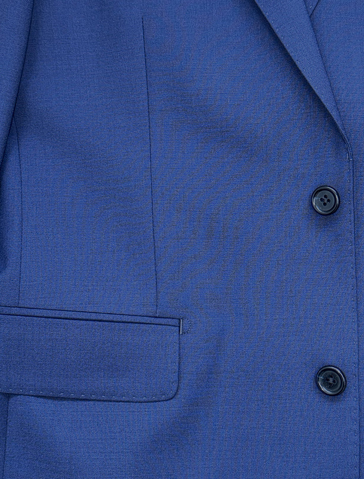 Close-up of the 132 Men&