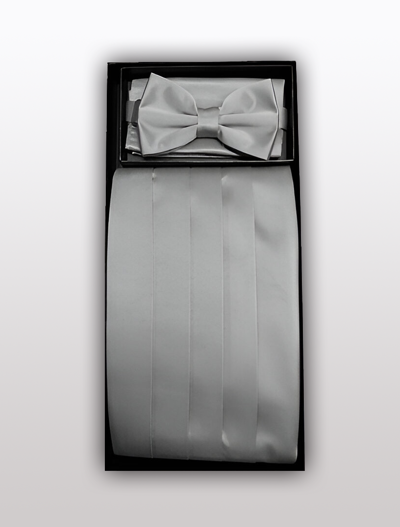 The Vesuvio Napoli Men's Silk Silver Cummerbund with Bow Tie, made from 100% silk, is elegantly showcased in a sleek black box—an ideal addition to elevate your tuxedo ensemble.