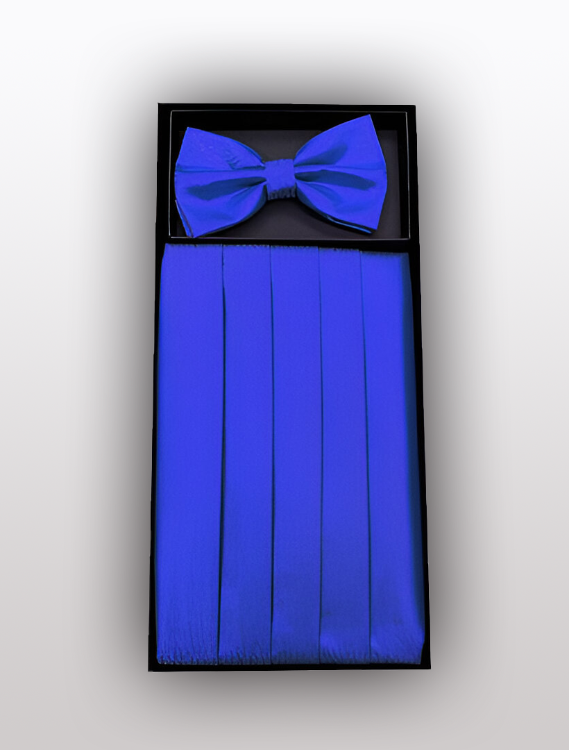 The Men's Silk Metallic Royal Blue Cummerbund with Bow Tie by Vesuvio Napoli is presented in an elegant sleek black box and crafted from 100% silk, making it a perfect accessory to complement tuxedos.