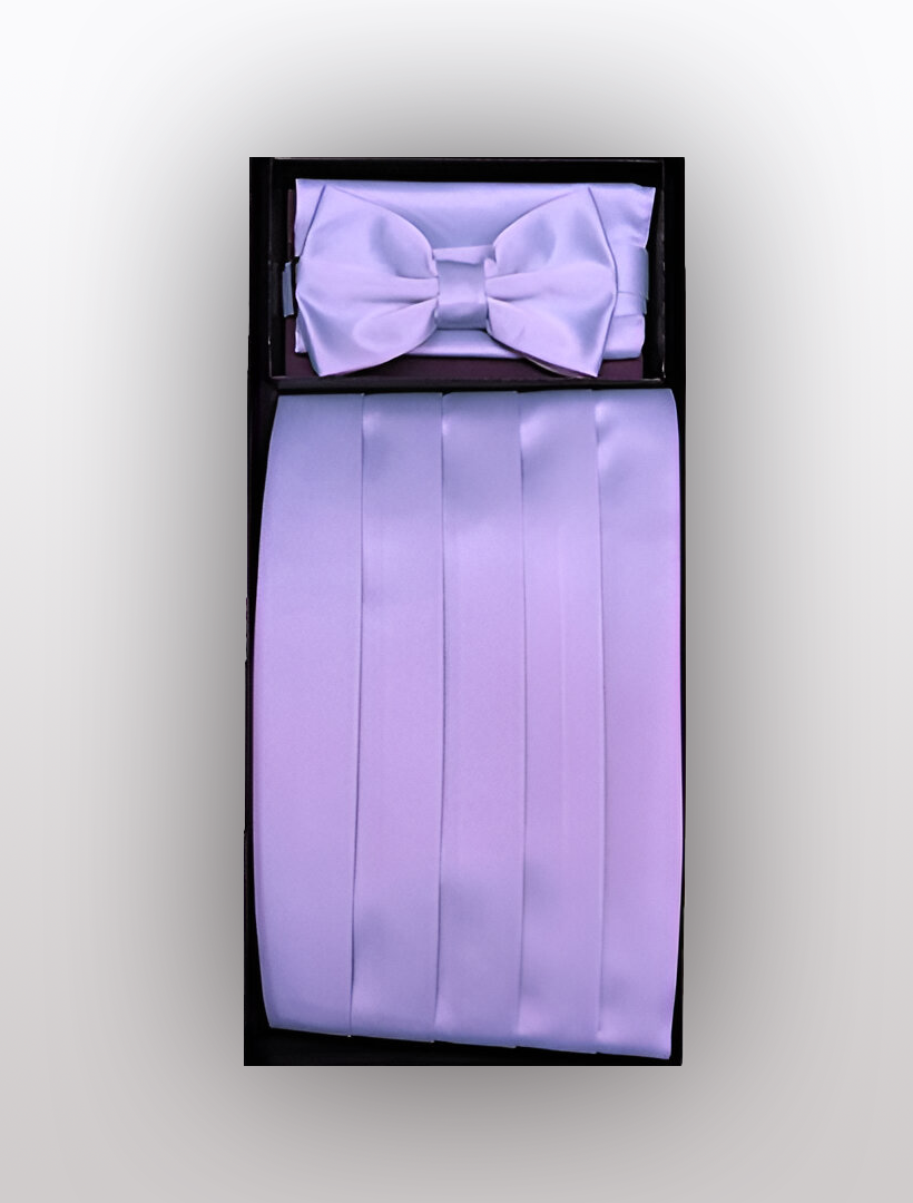 The Men's Poly Lavender Cummerbund with Bow Tie & Hanky by Vesuvio Napoli is ideal for tuxedos and comes exquisitely packaged in a black box.