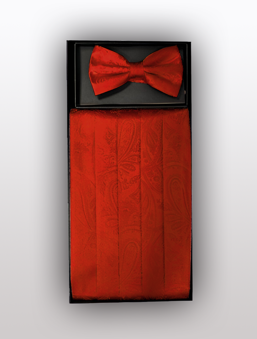 The Vesuvio Napoli Men's Silk Paisley Red Cummerbund with Bow Tie set, ideal for tuxedos, is elegantly presented in a black box.