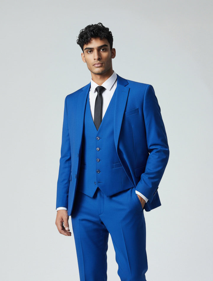 A man models the Gino Vitale Men&